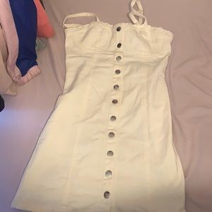 White dress size s from forever 21